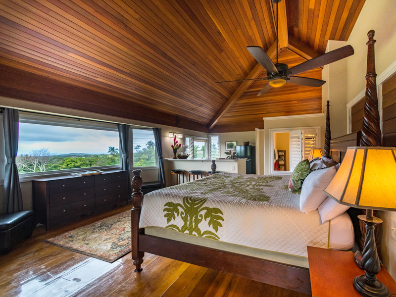 Alii Honeymoon Suite at Kauai Banyan Inn